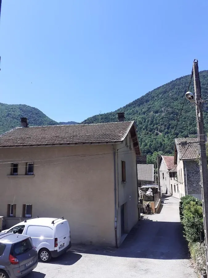 Maison De Village Savignac-Les-Ormeaux 0*,  Франция